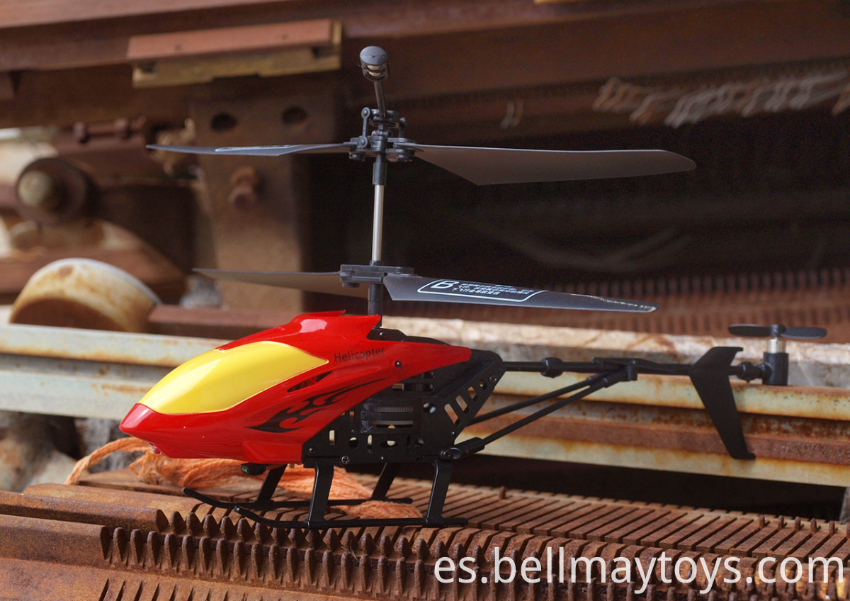 Helicóptero de control remoto remote control helicopter